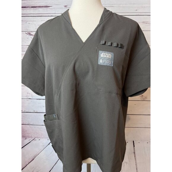FIGS Scrub Top Star Wars Shirt size Medium Limited Edition 1000052 Nursing - Picture 6 of 7